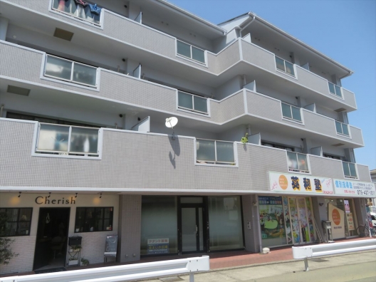 東加古川 兵大前通り 1F ネイルサロン 居抜き店舗