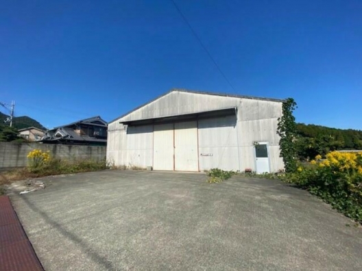西脇南　90坪　貸倉庫