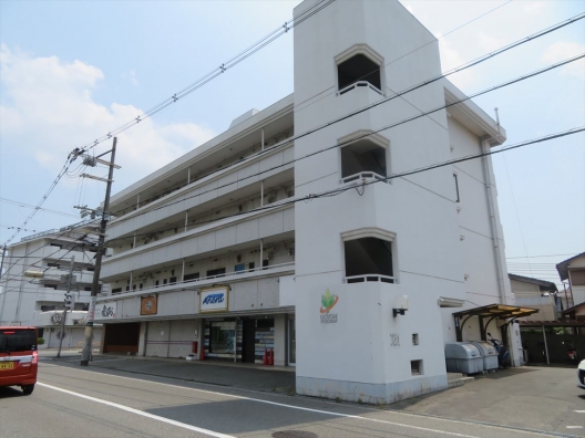 東加古川 フリーランスに好適 美容室仕様 3区画共同店舗