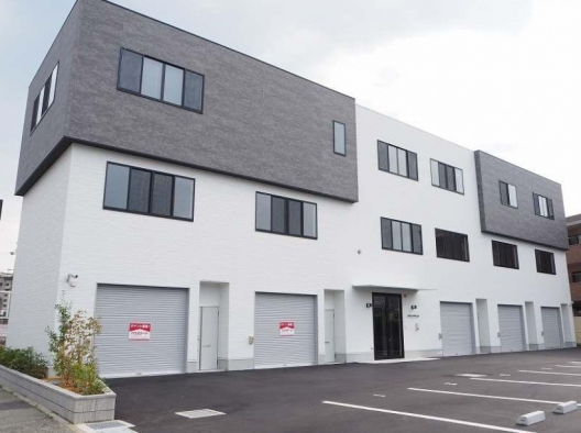 川西能勢口　県道13号沿い　20坪　貸倉庫・事務所