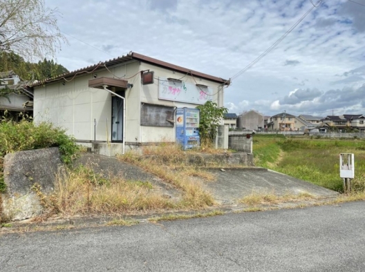 佐用　鉄骨平家一戸建　カラオケ居酒屋　居抜き店舗