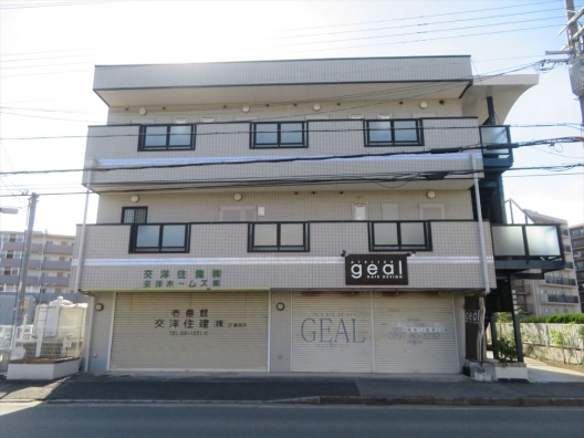 宝塚中山寺　長尾通り　スケルトン（元倉庫兼車庫）　貸店舗