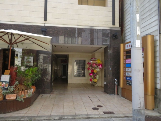 三宮　ビル通路奥の隠れ家なお店　スケルトン　１Ｆ　貸店舗