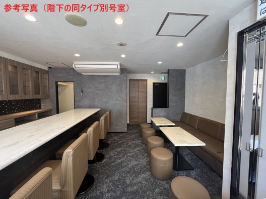 三宮　ＢＡＳＩＣ北野坂ビル　701号室　スナック