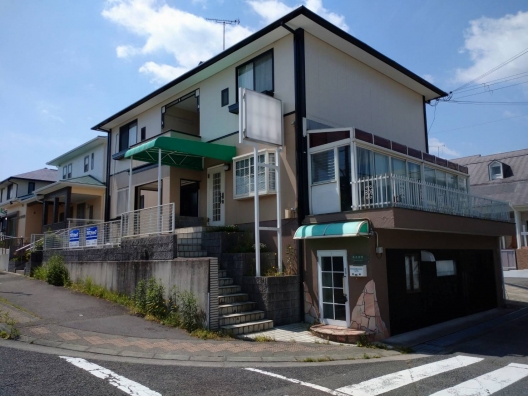 岡場　バス道沿い　元教室　１Ｆ　貸店舗・事務所