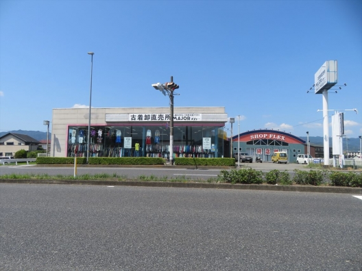 紀の川市　和歌山紀の川　国道24号　元自動車用品店　貸店舗