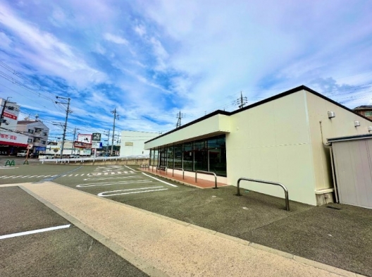 奈良生駒郡　奈良斑鳩　国道25号　スケルトン（元コンビニ）　貸店舗