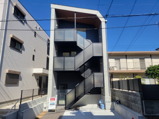岡本　住宅街の立地　新築未入居　１Ｆ　貸店舗