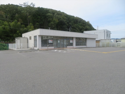 南丹市　京都南丹　国道９号　スケルトン（元コンビニ）