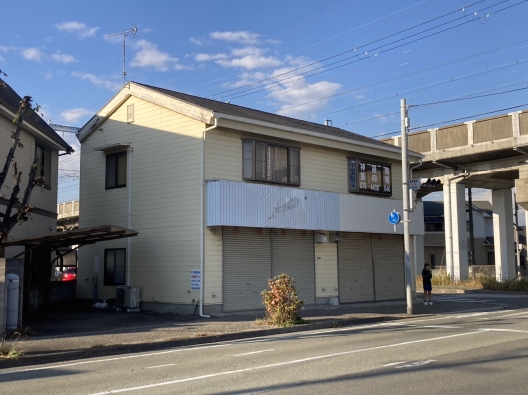 伊保　ホームセンターの前　スケルトン　１Ｆ　貸店舗