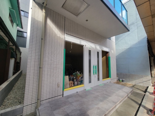 明石駅南　ほんまち商店街　新築マンション　１Ｆ　貸店舗