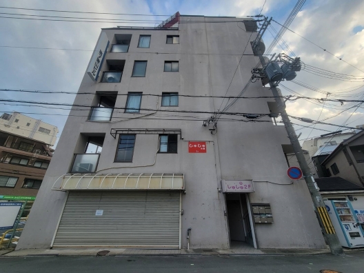 湊川公園　東山商店街すぐ　スケルトン（元喫茶店）　貸店舗