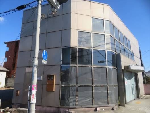 豊中市　豊中千里　スケルトン（元銀行）　貸店舗・事務所