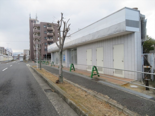 和泉市　光明池　府道208号　元コンビニ　貸店舗