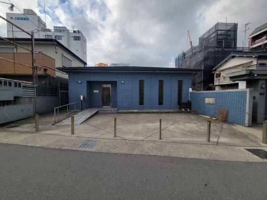 阪急塚口　駐車場３台付　鉄骨平家一戸建　貸店舗・事務所