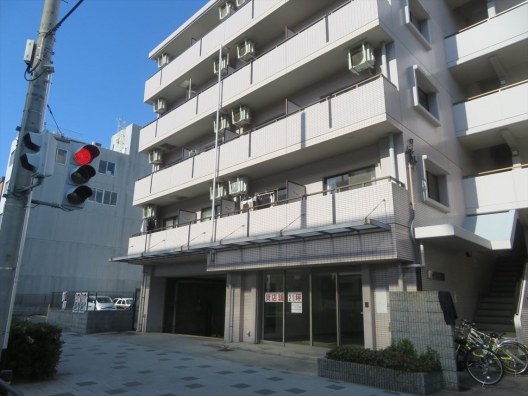 高速長田　駐車場４台付　元営業所　１Ｆ　貸店舗・事務所