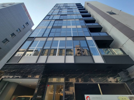 三宮　ビジネス街の立地　１Ｆ　スケルトン　貸店舗