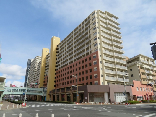 明石大久保　オーズタウンセンタースクエア　１Ｆ　貸店舗