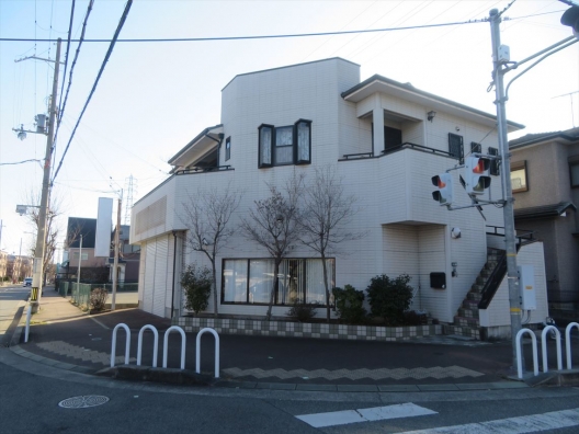 玉津　玉津北環状線　元不動産会社　１Ｆ　貸店舗・事務所