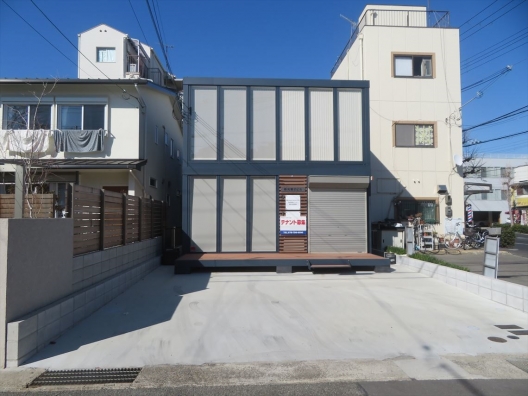 垂水駅北　コンテナ店舗風　新築テナント　１Ｆ　貸店舗