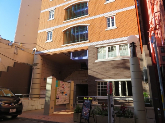 三宮　大型ソシアルビル　２Ｆ　創作料理店　居抜き店舗
