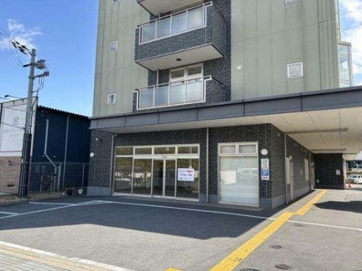 八幡市　京都八幡　元福祉用品店　１Ｆ　貸店舗・事務所