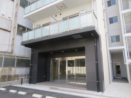 明石　新築マンション　南面・北面　１Ｆ　貸店舗・事務所