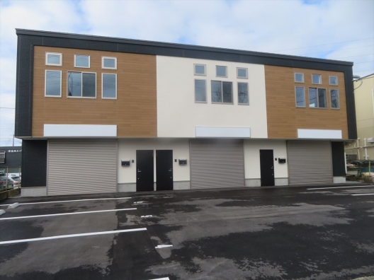宝塚安倉　県道142号沿い　21坪　倉庫・事務所