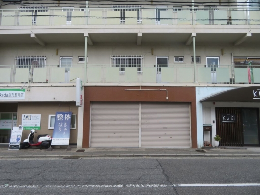 垂水駅北　神戸高丸郵便局前　元パン屋　１Ｆ　貸店舗