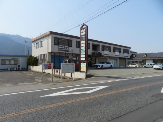 龍野北　県道437号　スケルトン（元美容室）　１Ｆ　貸店舗