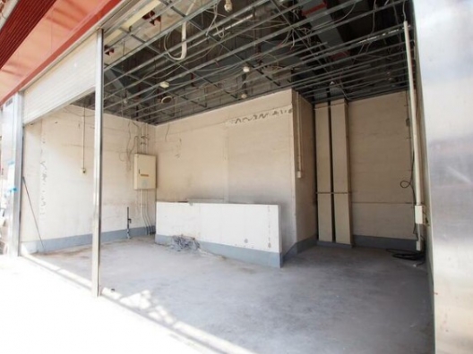 高速長田　長田神社前商店街　元園芸店　１Ｆ　貸店舗