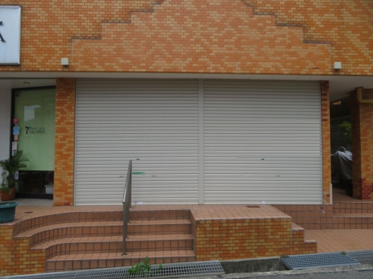 清荒神　参道脇　元電気ショップ　１Ｆ　貸店舗・事務所