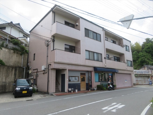 箕谷　旧有馬街道　元営業所　１Ｆ　貸店舗・事務所