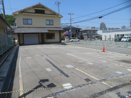 岡場　有馬街道　元営業所　１Ｆ　貸店舗・事務所