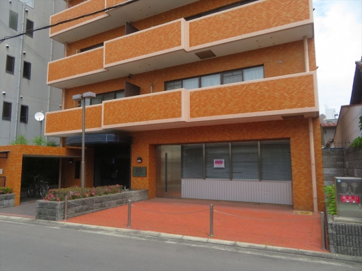 京口　姫路駅徒歩圏　事務所仕様　１Ｆ　貸店舗・事務所