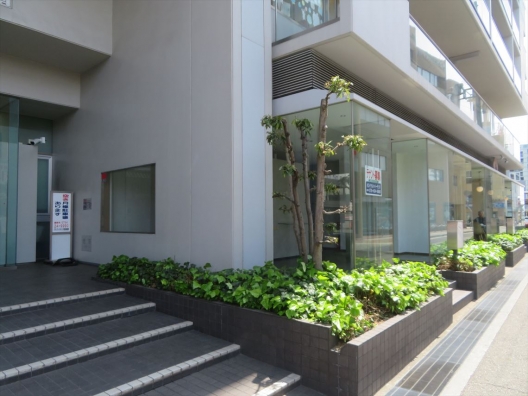 東加古川 駅前 元不動産会社 1F 貸店舗・事務所