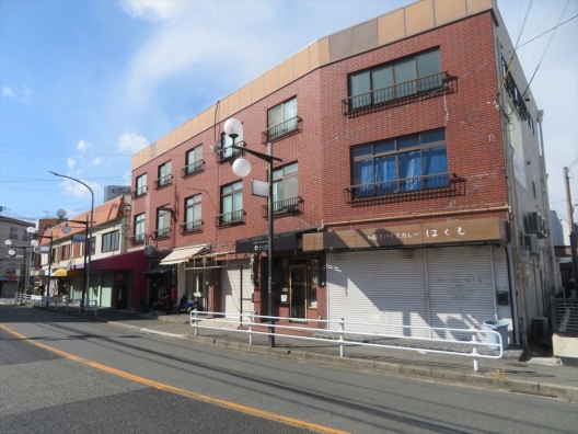 垂水星陵台　サンライズ通り　２ＬＤＫ連棟一戸建　店舗付住宅