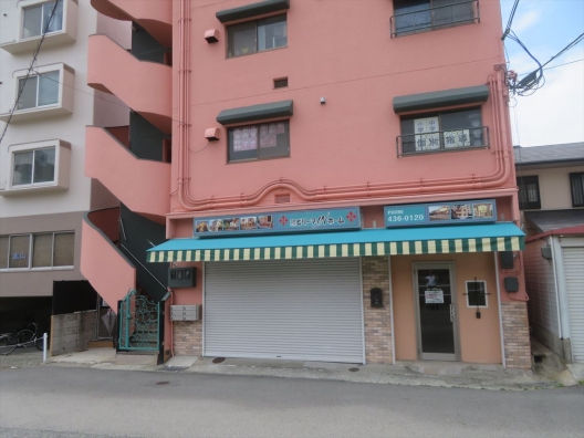 甲南山手　線路沿いで電車から見える　車庫付　貸店舗・事務所