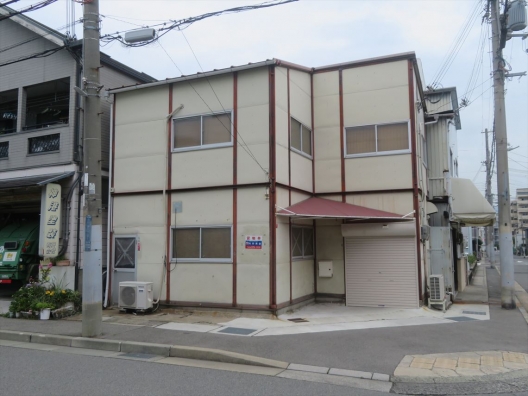 中央市場前　ＪＲ兵庫駅徒歩圏　事務所付　貸倉庫・作業場