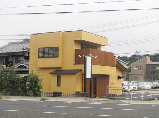 播磨高岡　国道２号沿い　駐車場付　シンプルで綺麗な内装