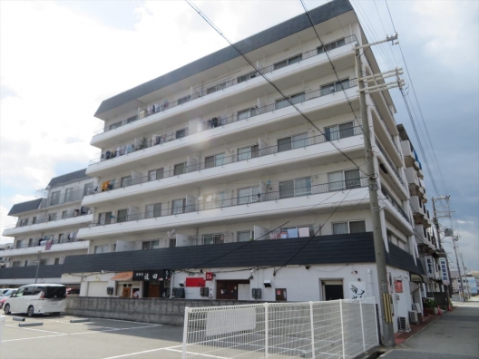 東加古川 駅近の線路沿い 電車から見える 1F 貸店舗