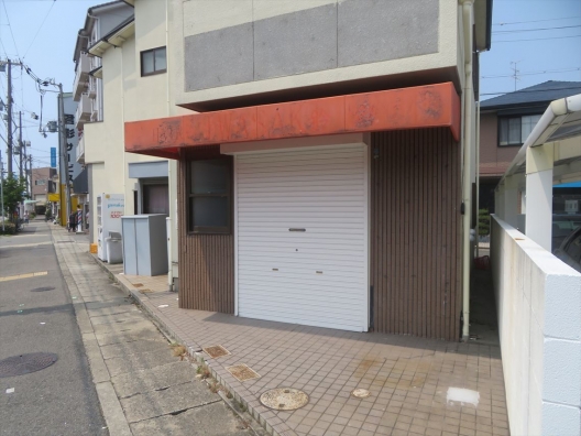 苅藻　イオン長田南ＳＣの前　横断歩道前で視認性有り