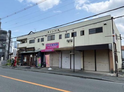 伊丹南　スーパーオオジ安堂寺店の並び　１Ｆ　貸店舗