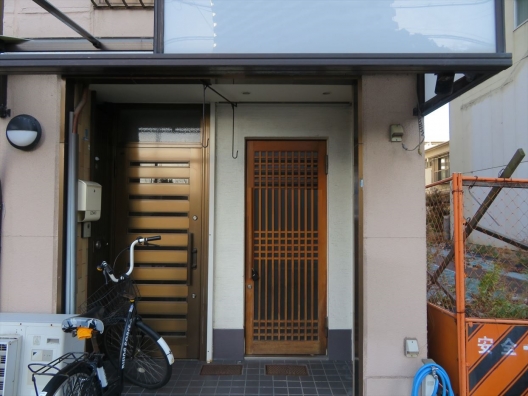 東須磨　県道21号沿い　宅配用の調理場にも好適　居抜き店舗