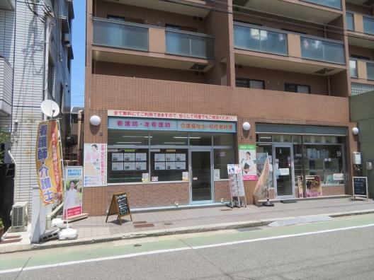 明石駅西　ハローワーク明石前　間口良好　貸店舗・事務所