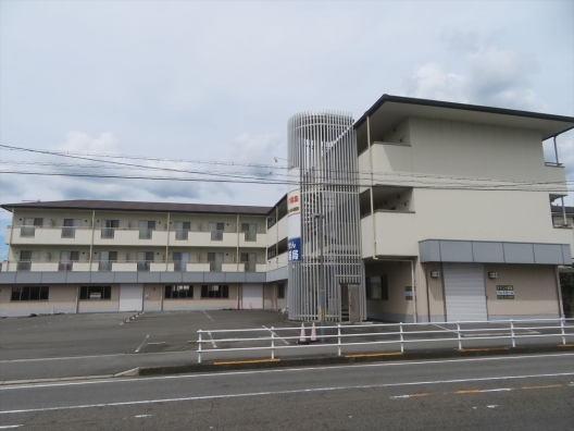 天理市　天理北　北大路道路　元調剤薬局　１Ｆ　貸店舗