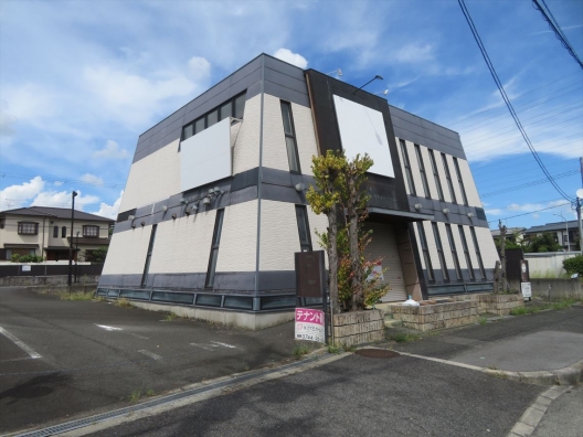 香芝市　奈良香芝　中和幹線すぐ　元和食店　貸店舗