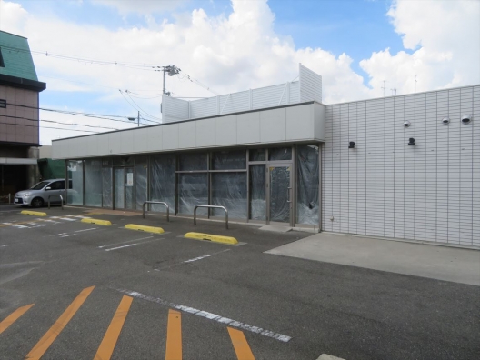 東大阪市　東大阪長瀬　府道173号　スケルトン（元ピザ屋）