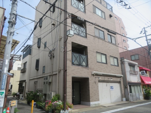 駒ヶ林　本町筋商店街すぐ西　１Ｆ　元アウトドア用品店