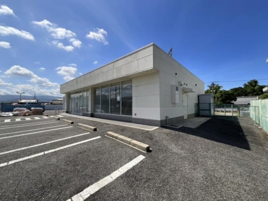 和泉市　和泉中央　国道480号　スケルトン（元コンビニ）